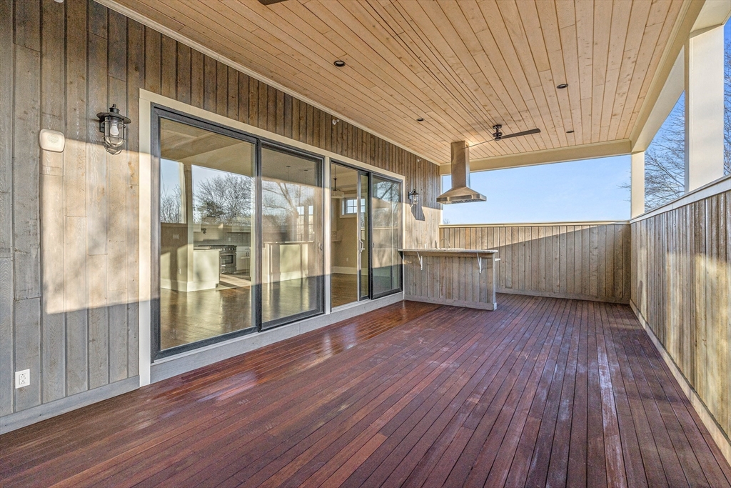 846 Main St, Winchester