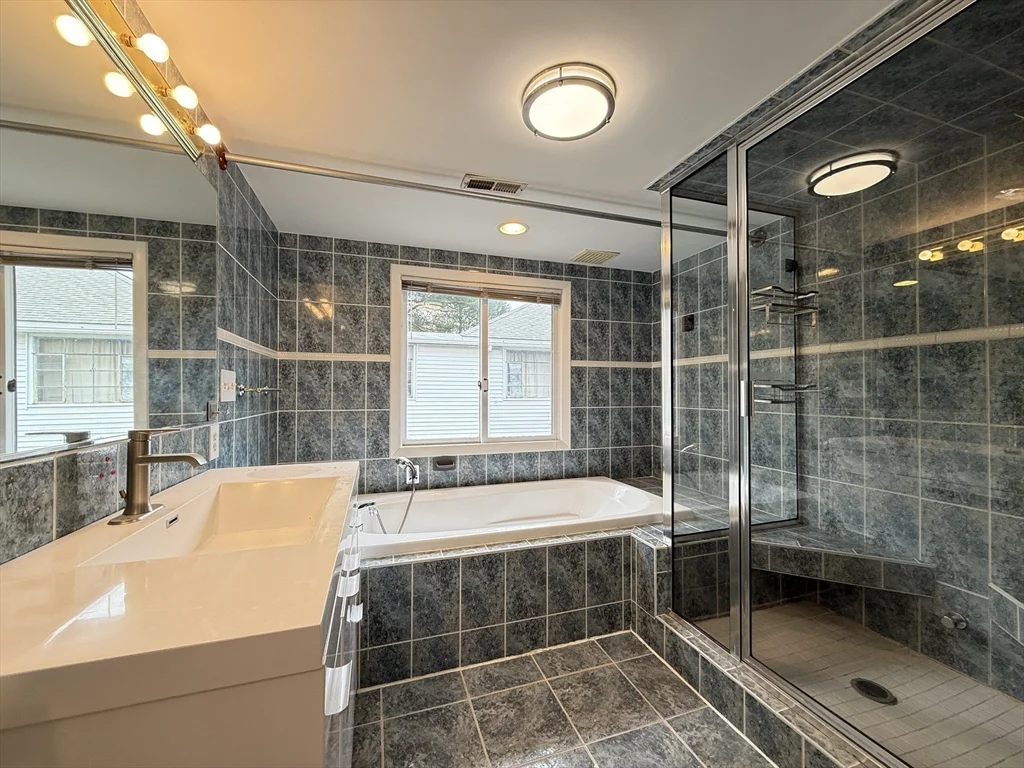 115 Grove St, Chestnut Hill