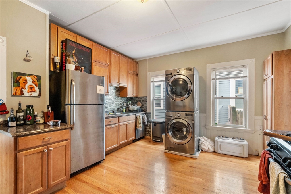 54 Hubbard, Neighborhood Nine