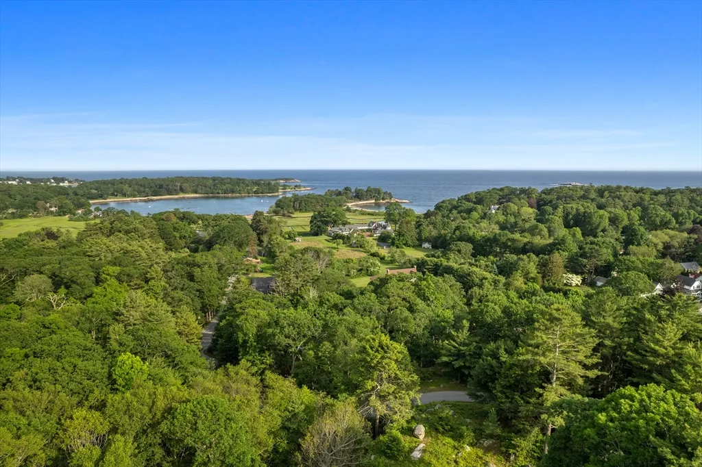 370 Summer St, Manchester