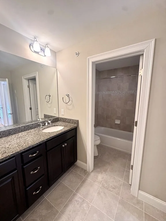 100 Baldwin Ave, Woburn