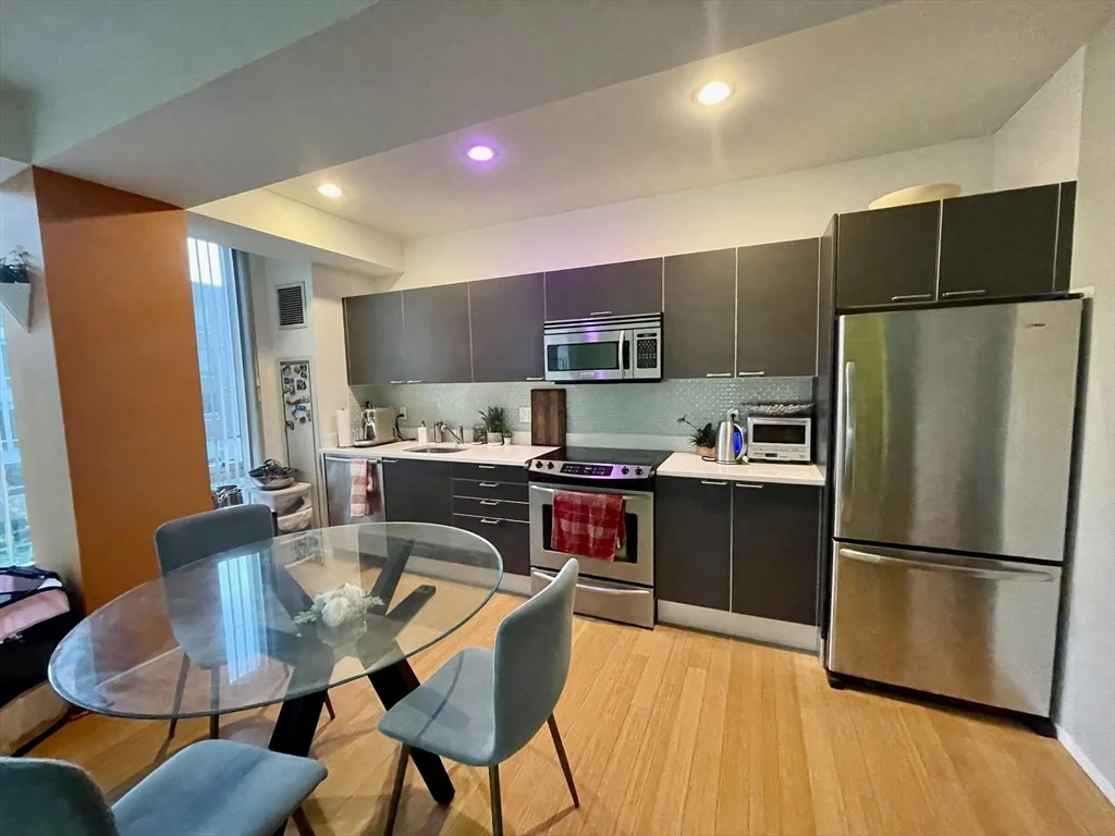 2 Earhart St, East Cambridge