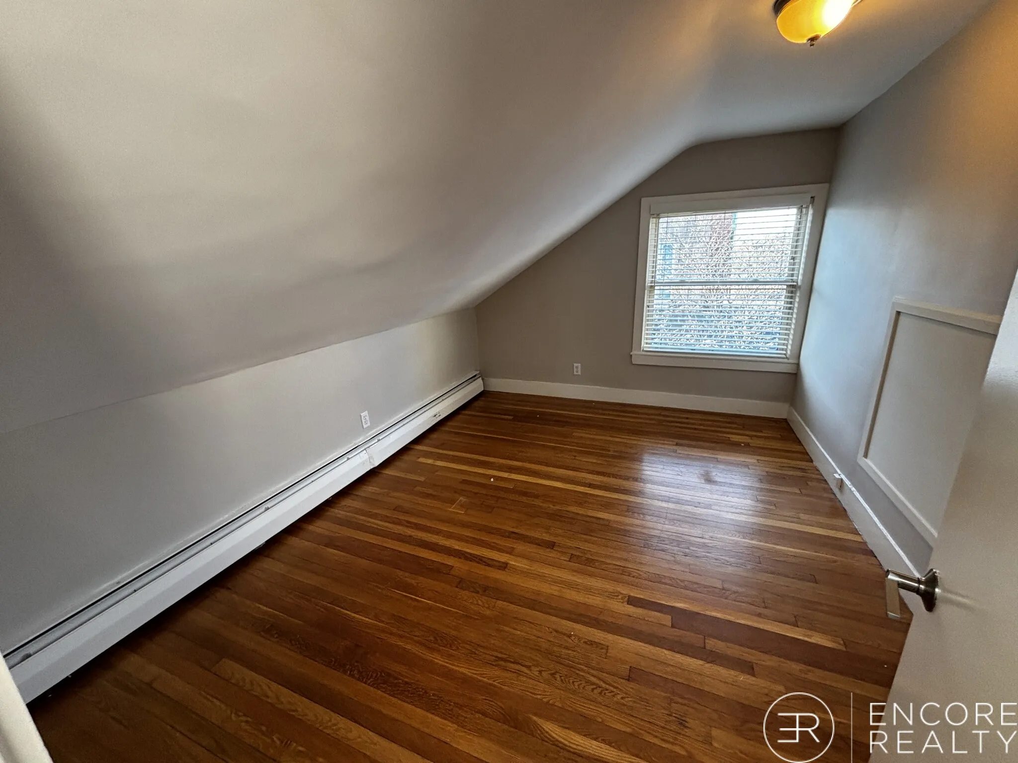 222 Banks St, Riverside