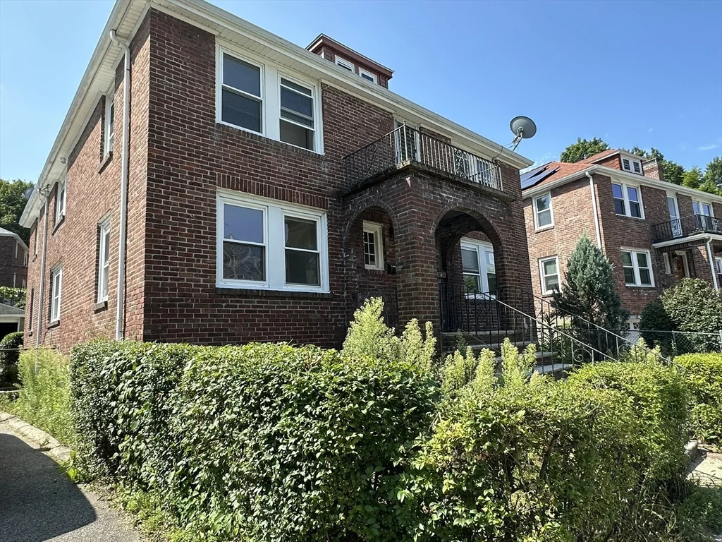 25 Kirkwood Rd, Brighton