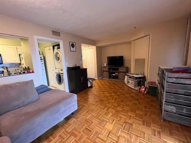 147 Kelton St, Allston