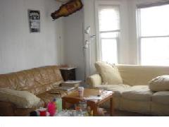 6 bed, 2 bath apartment for rent at 91-93 Calumet St Unit 3, Mission Hill — photo 1 of 2