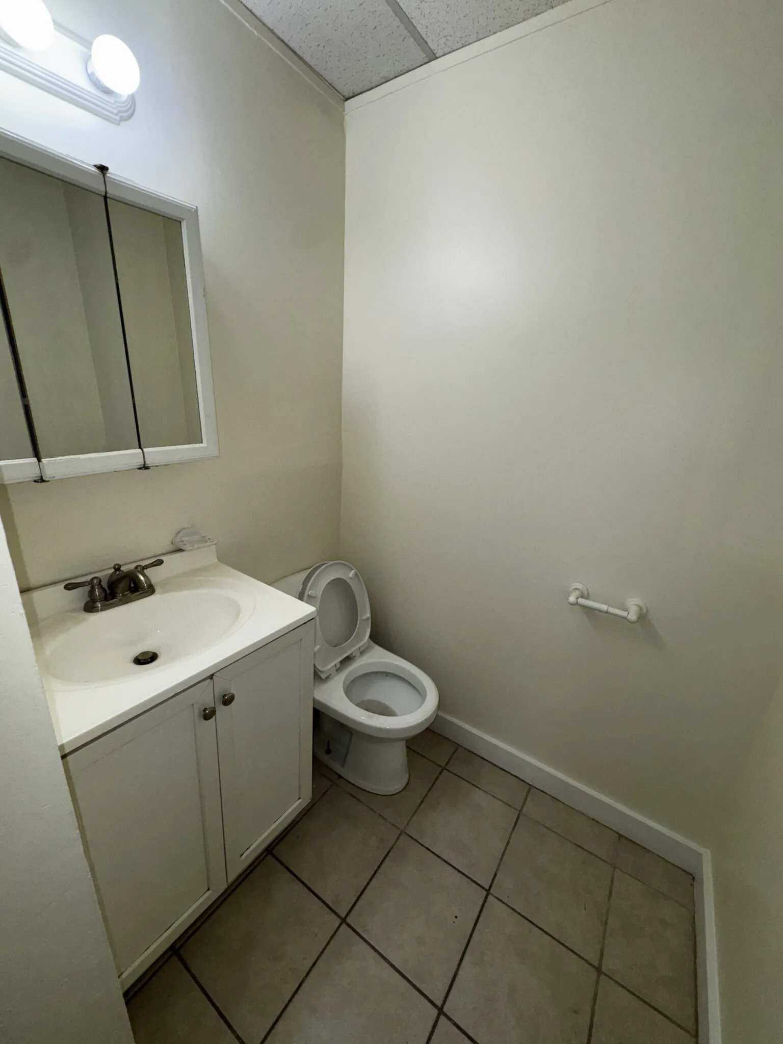 6 Alberta Ter, North Cambridge