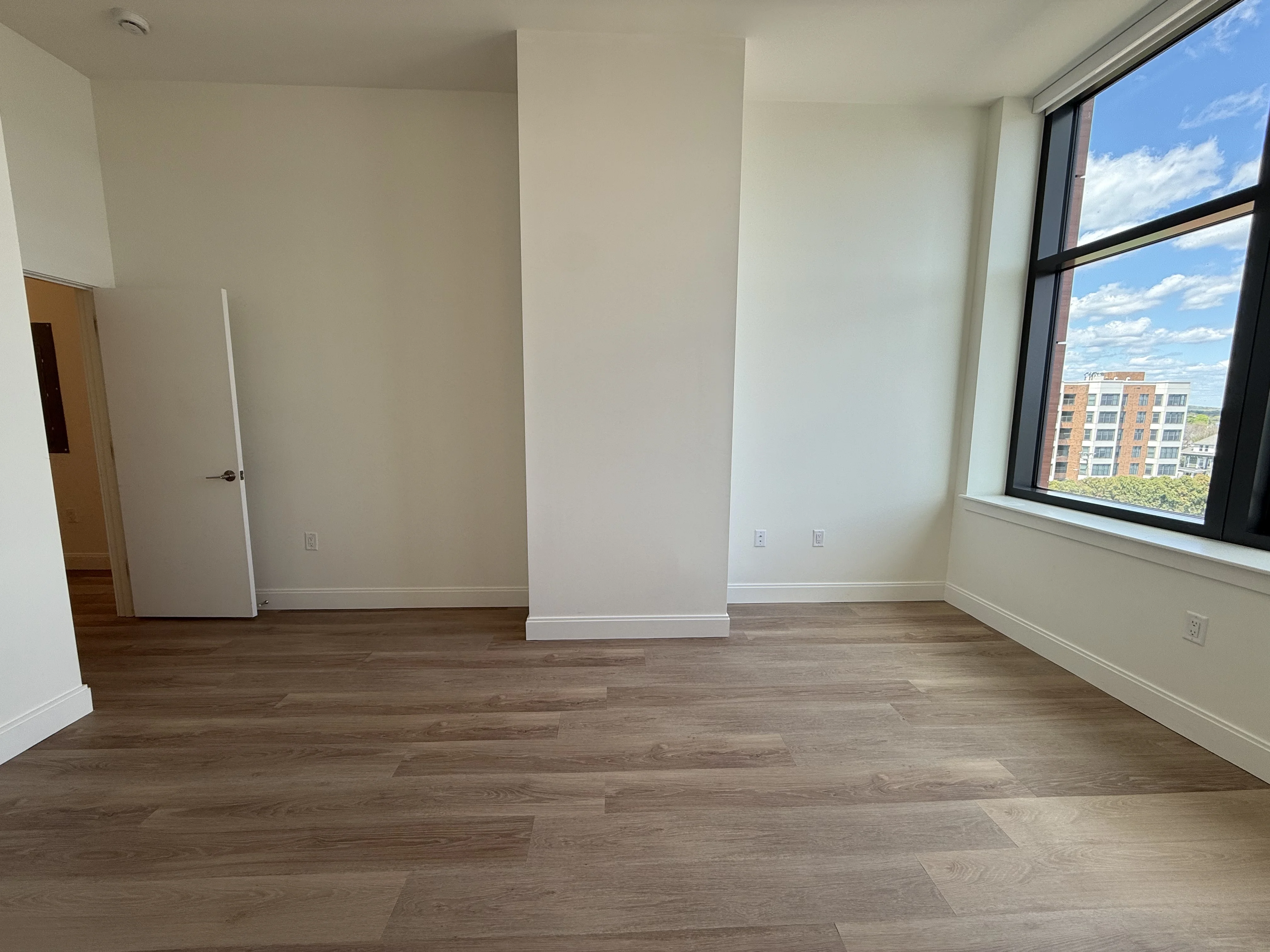 1079 Commonwealth Ave, Allston