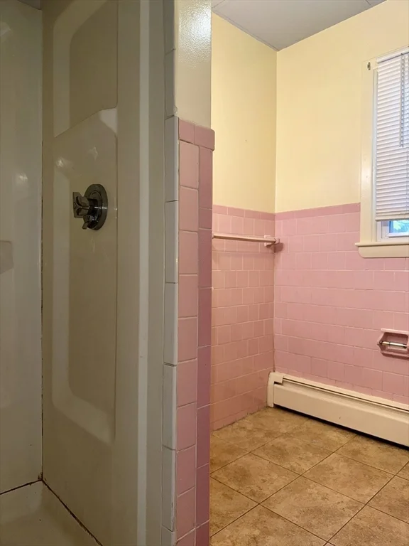 148 Maxfield St, North