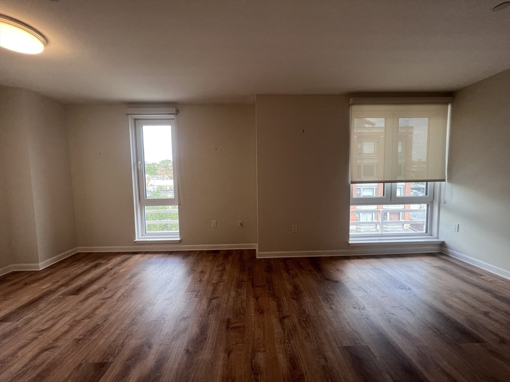 1008 Massachusetts Ave, Riverside