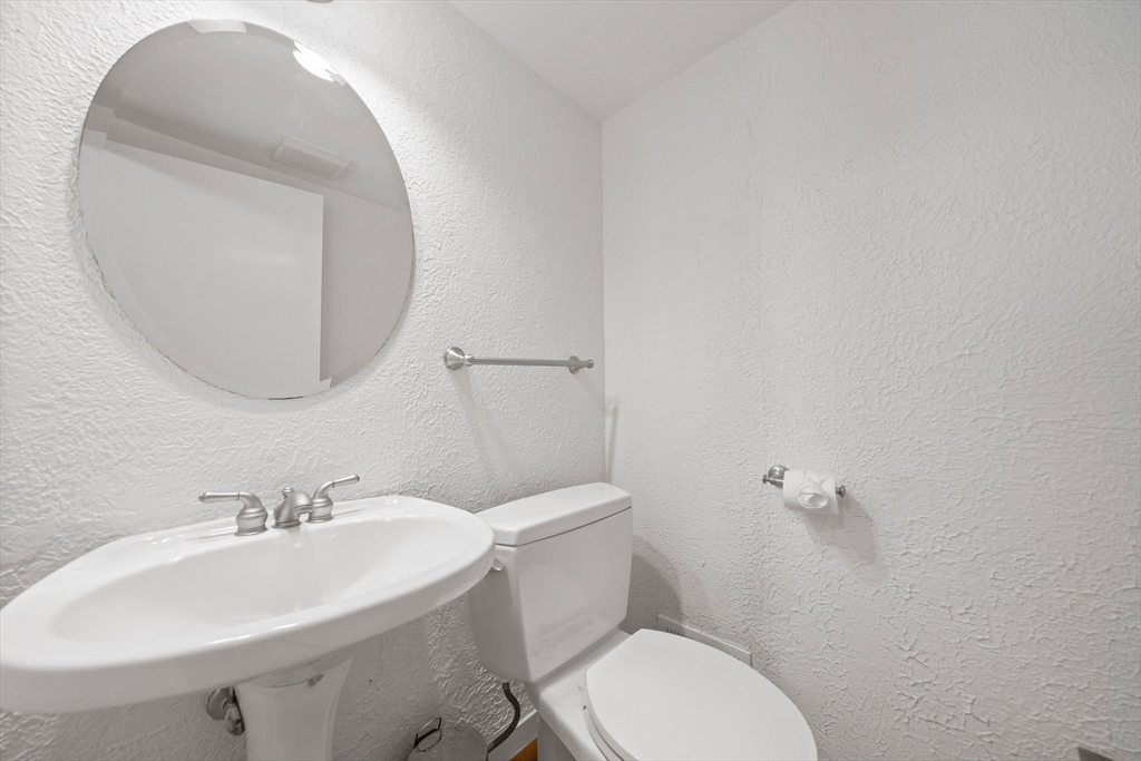 37 Harwich Rd, Newton