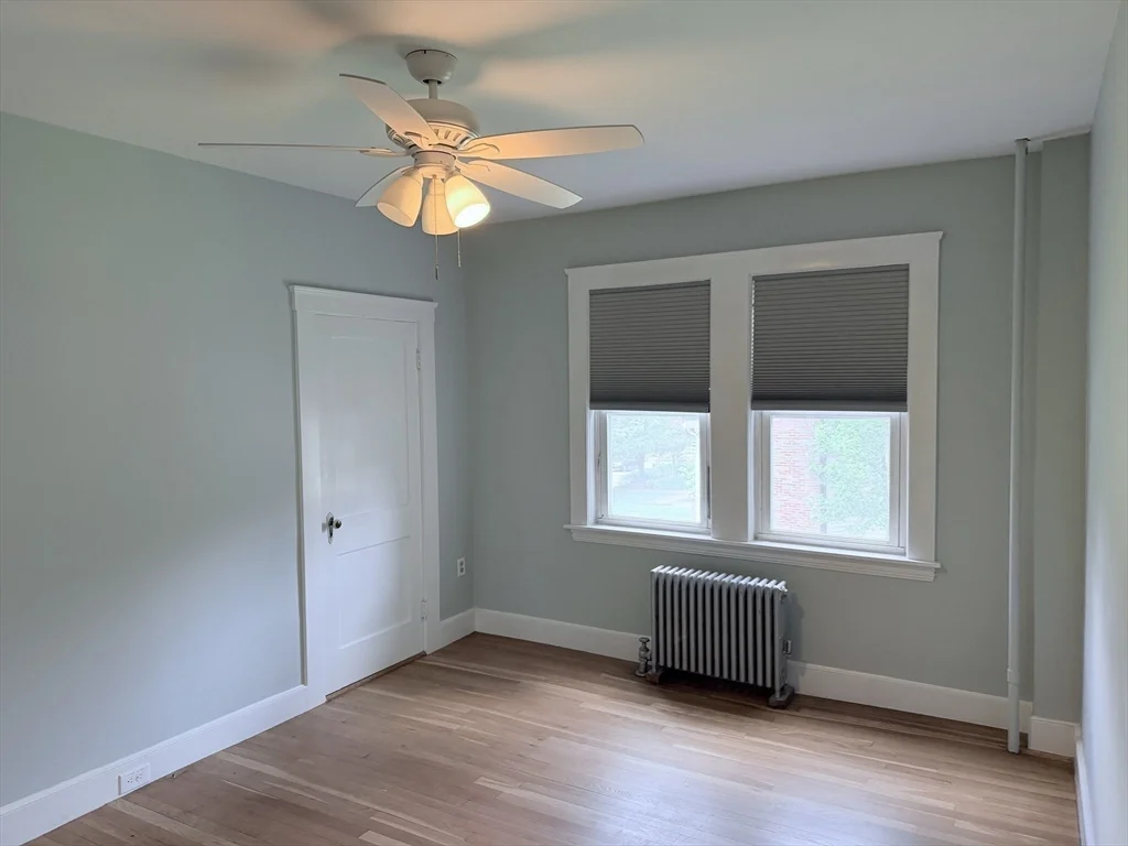 56 South Main St, Uxbridge