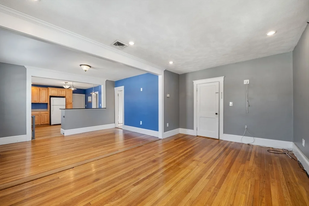 22 Leonard St, Woburn