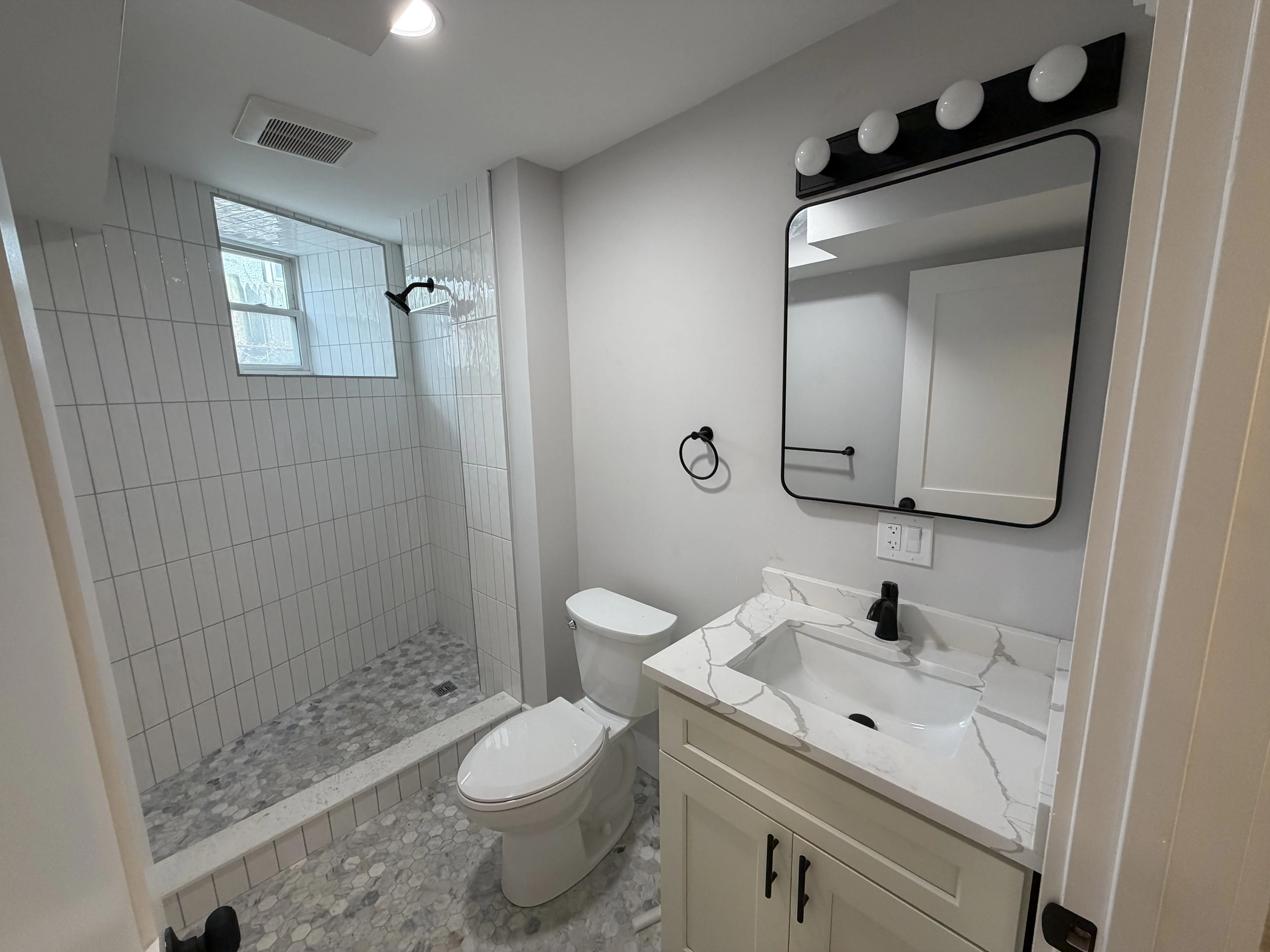 90 Winthrop Shore Dr, Winthrop