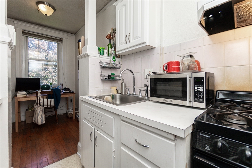 118 Riverway, Fenway