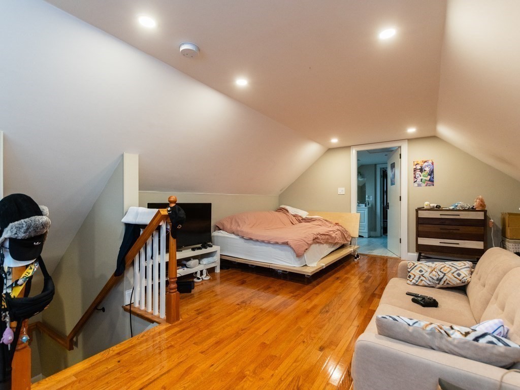 107 Kenrick St, Brighton