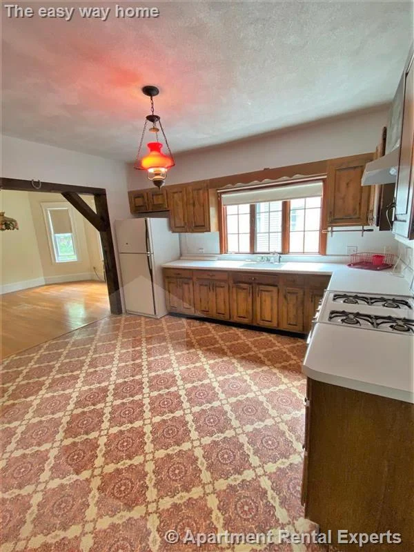 186 Powderhouse Blvd, Teele Square