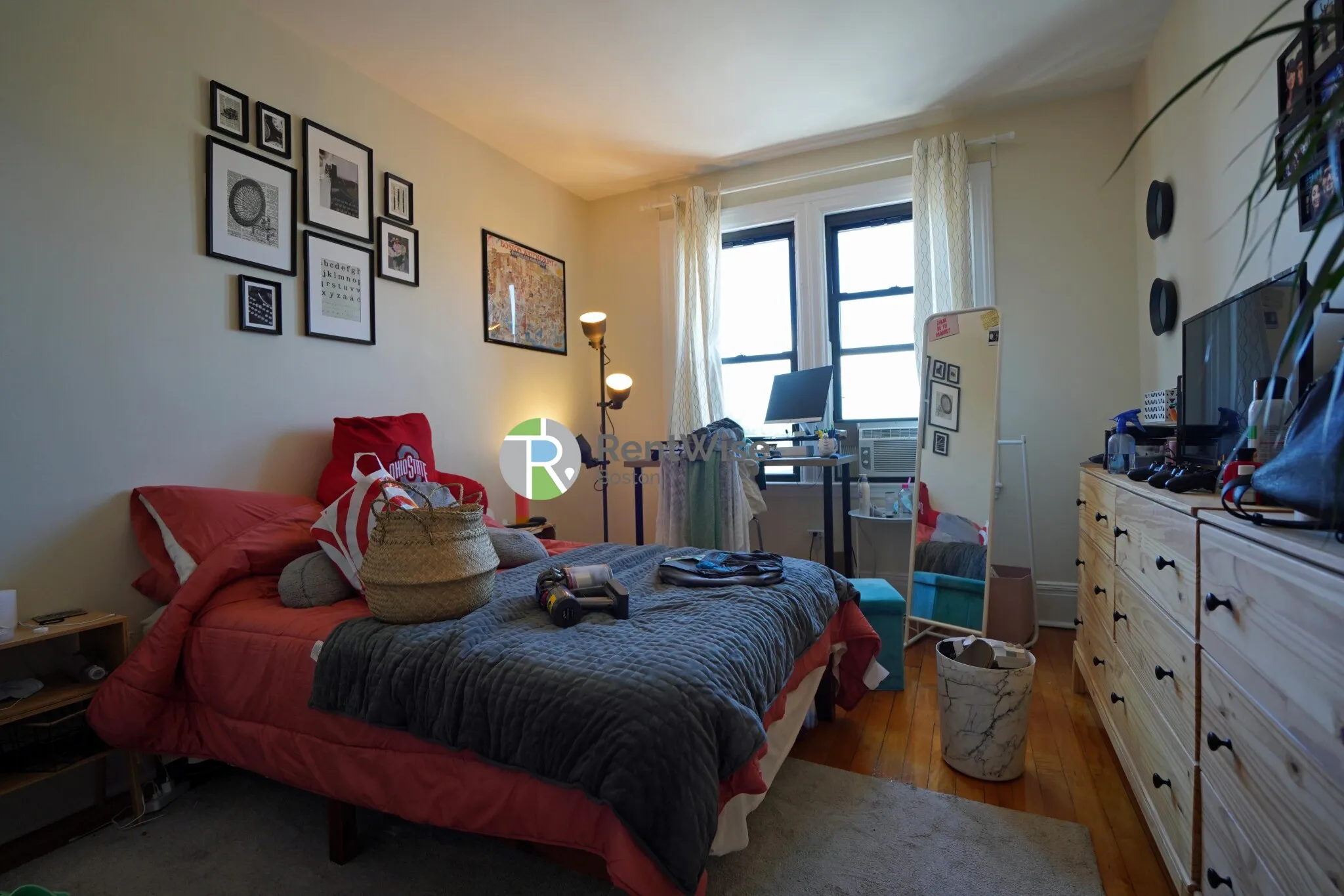 1216 Commonwealth Ave, Brighton