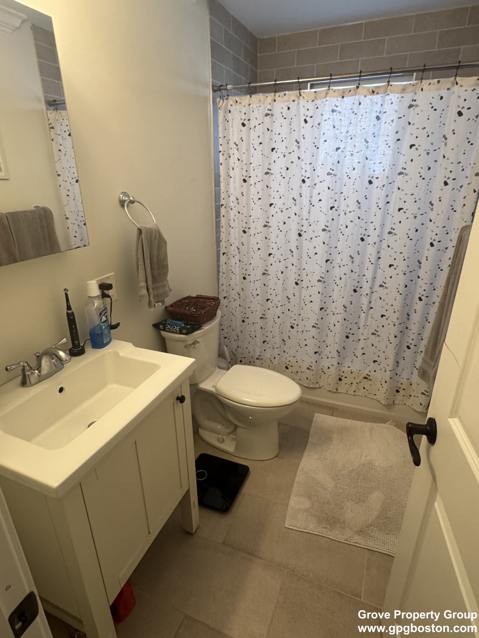 244 Paris St, East Boston