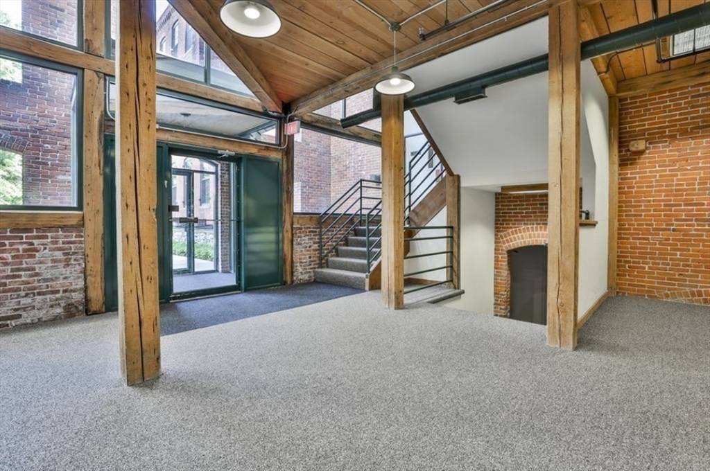 71 Princeton St, Chelmsford