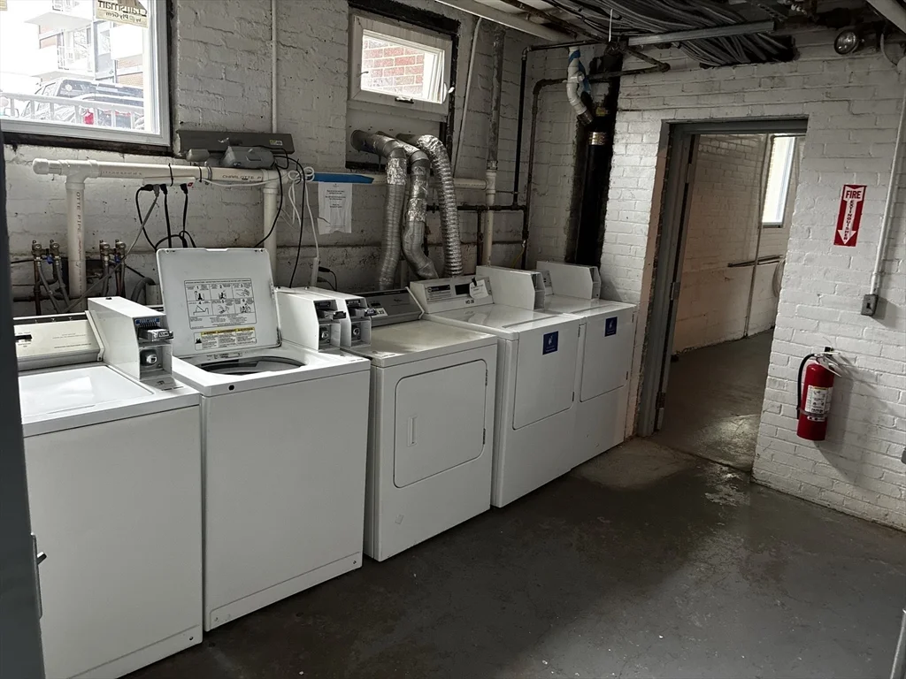 840 Massachusetts Ave, Arlington Heights