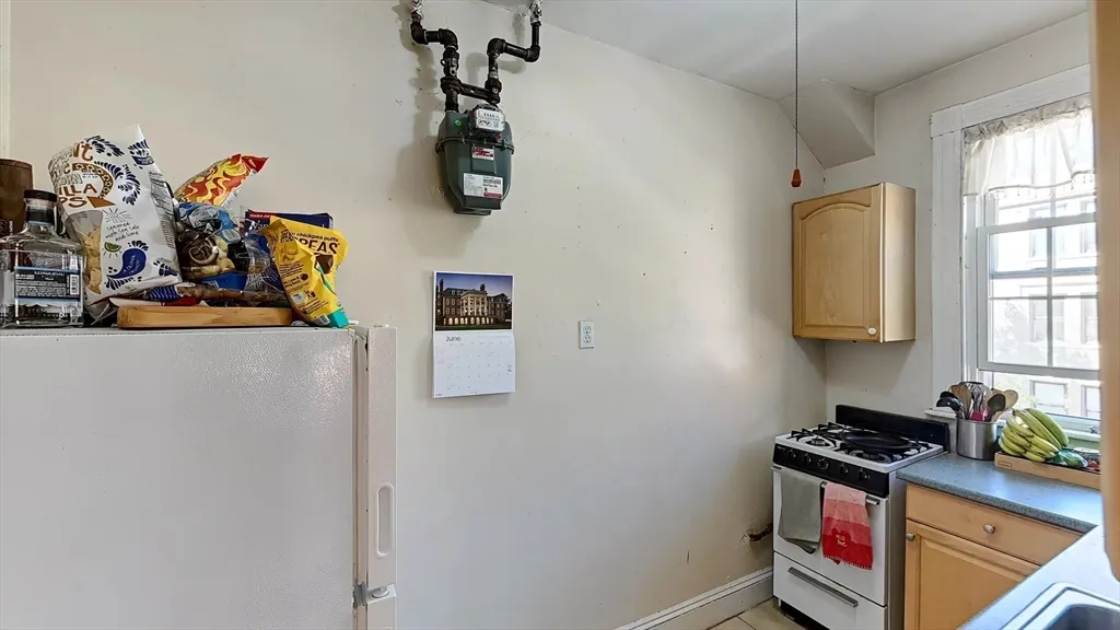 15 Glenville Ave, Allston