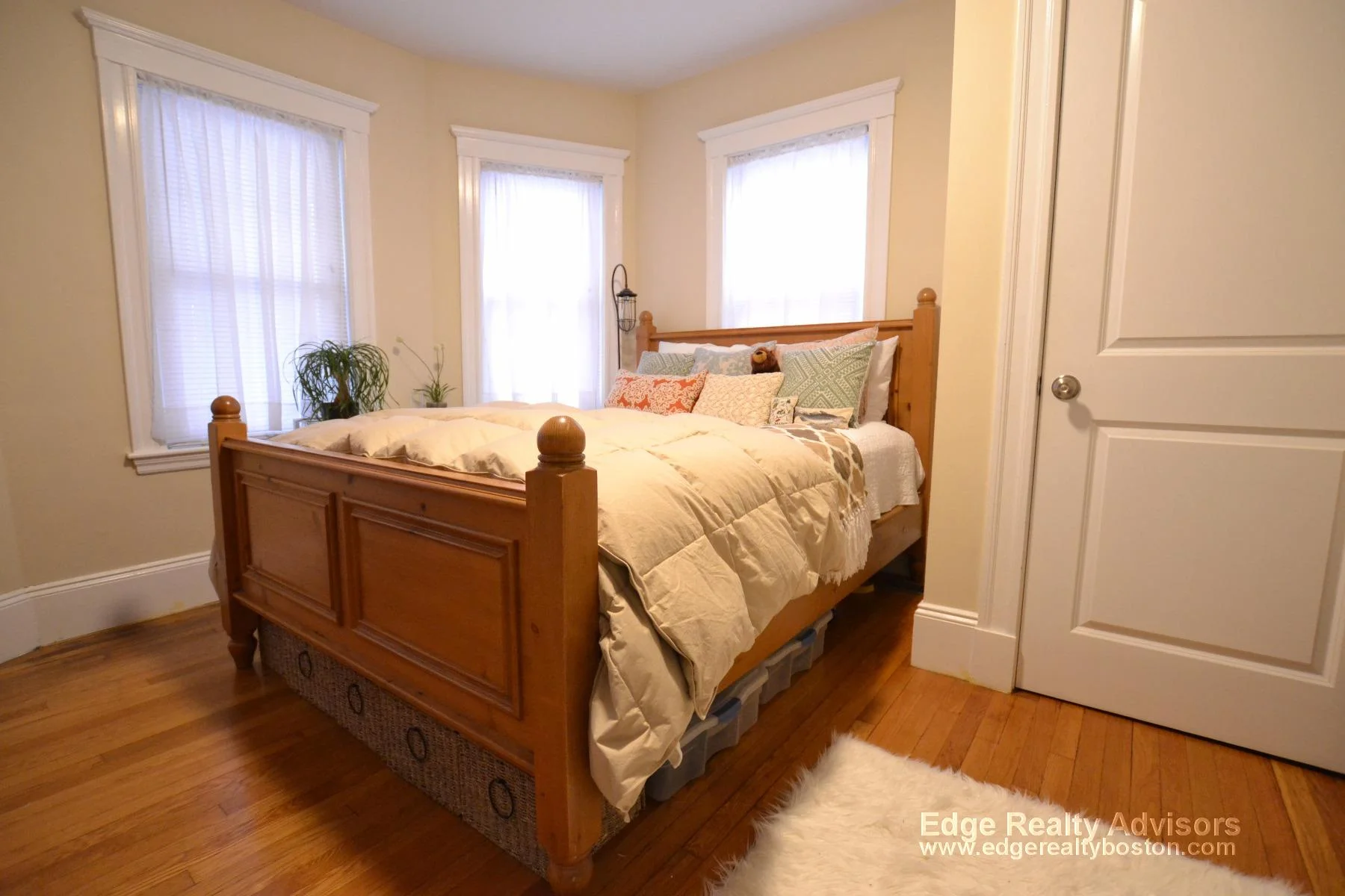 40 Atkins St, Oak Square