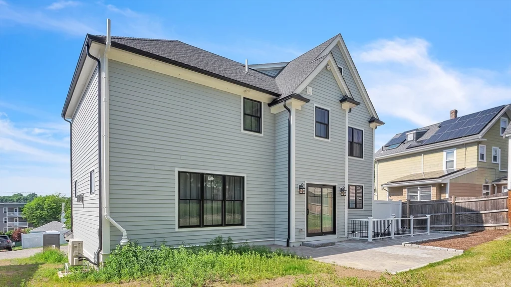 6 Alaric Ter, West Roxbury