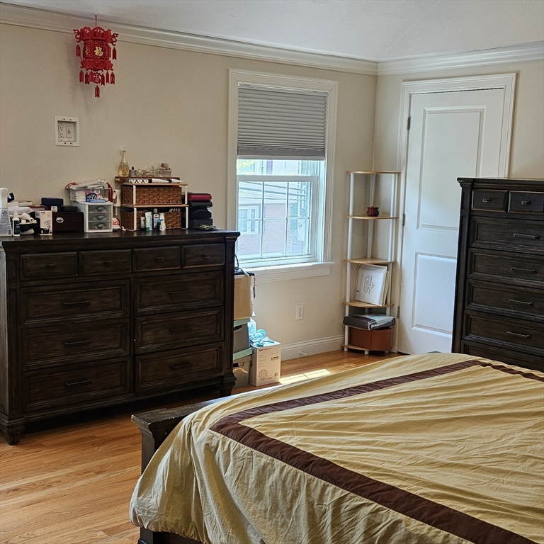 126 Waverley St, Belmont