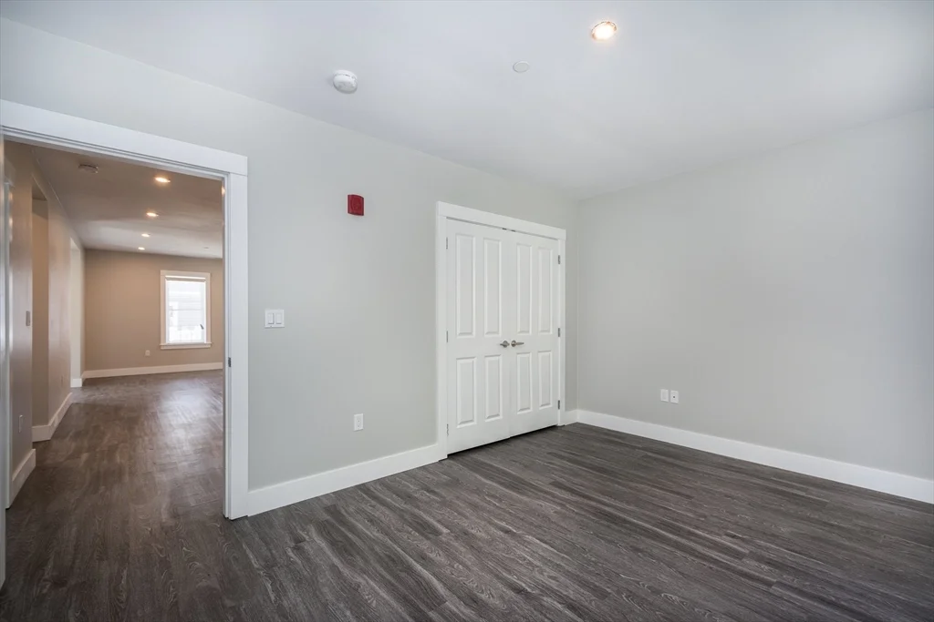 50 Country Way, Scituate