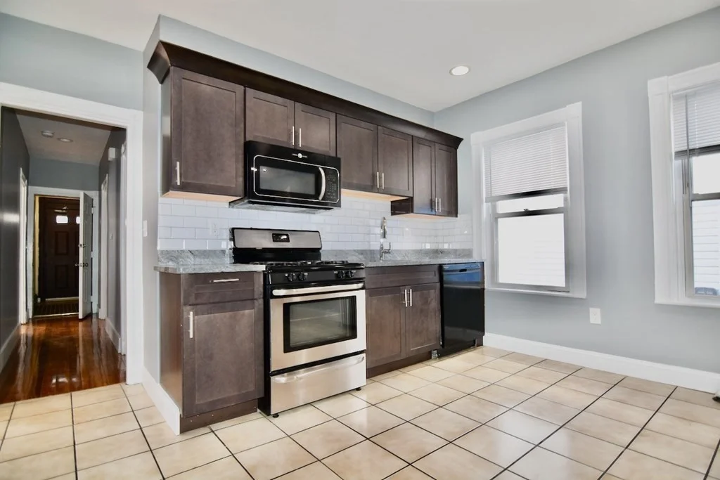 21 Treadway Rd, Dorchester