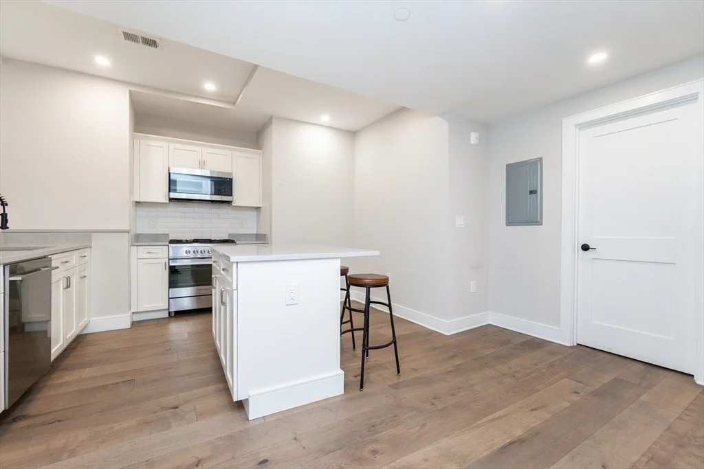 12 Reedsdale St, Allston