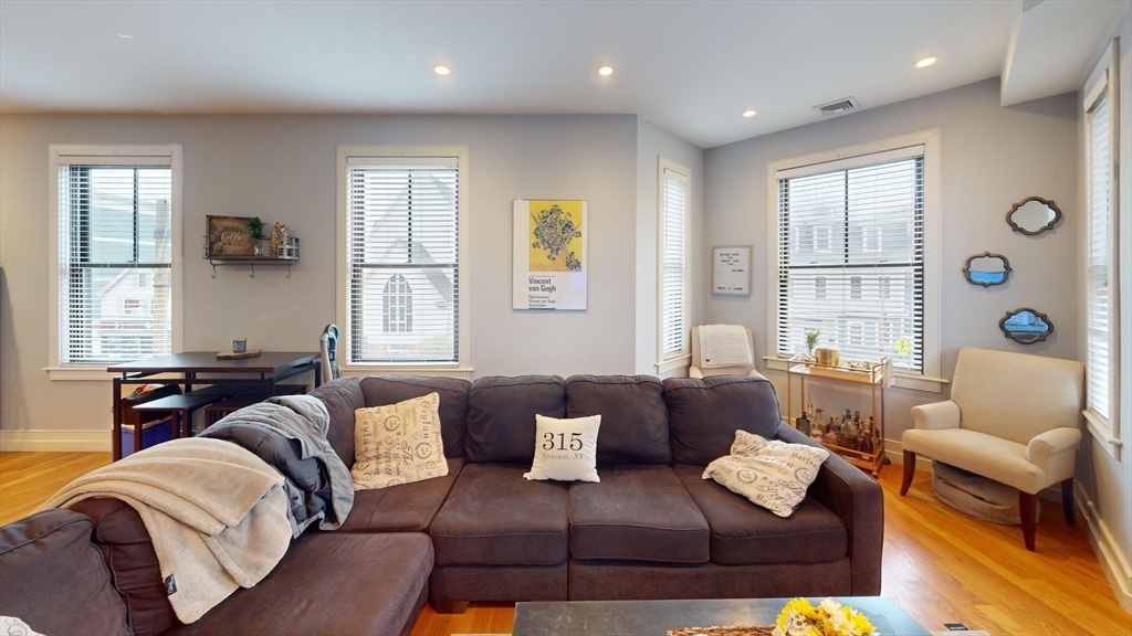 339 Dorchester St, South Boston