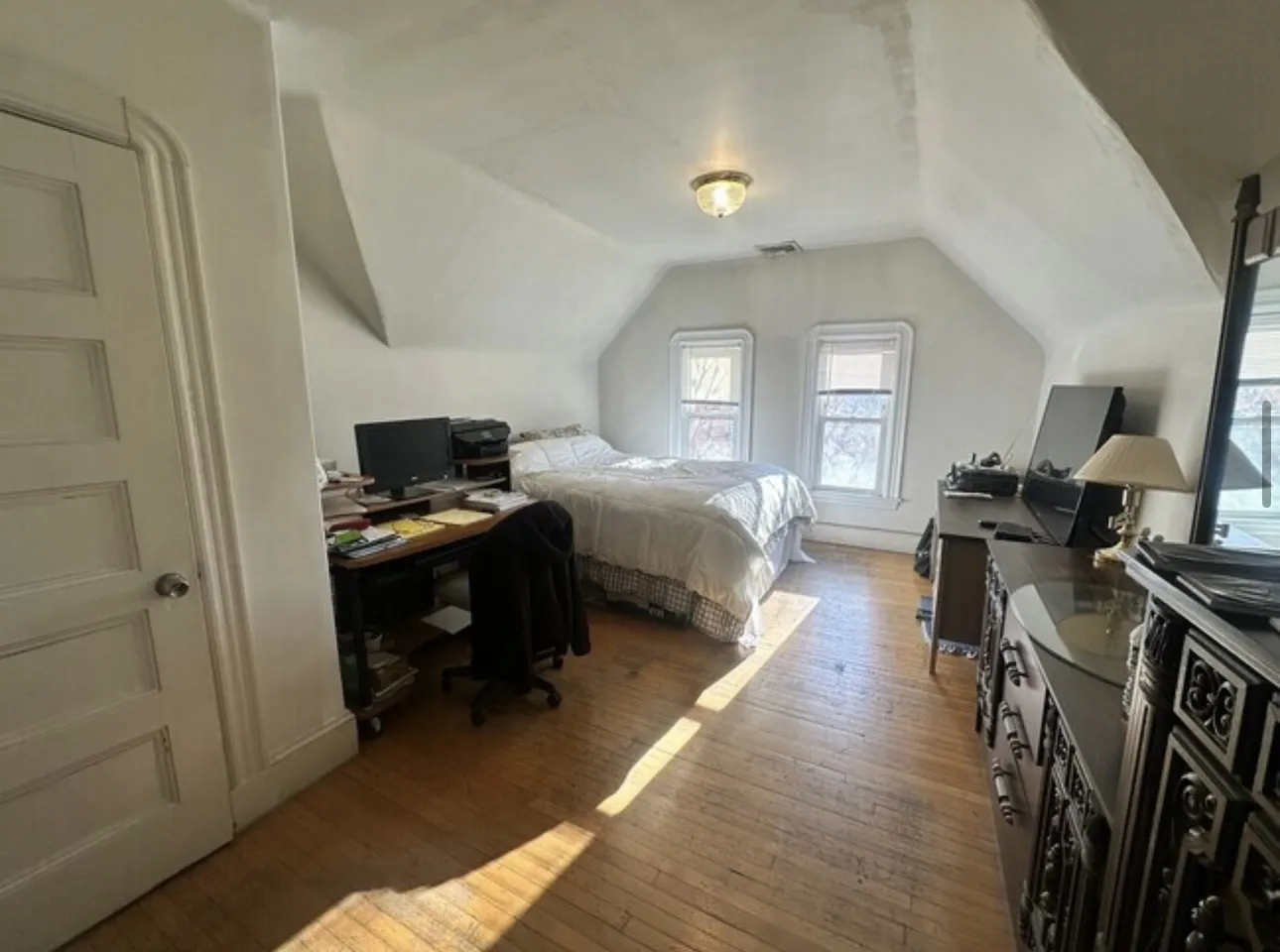 147 Willow Ave, Powder House Square