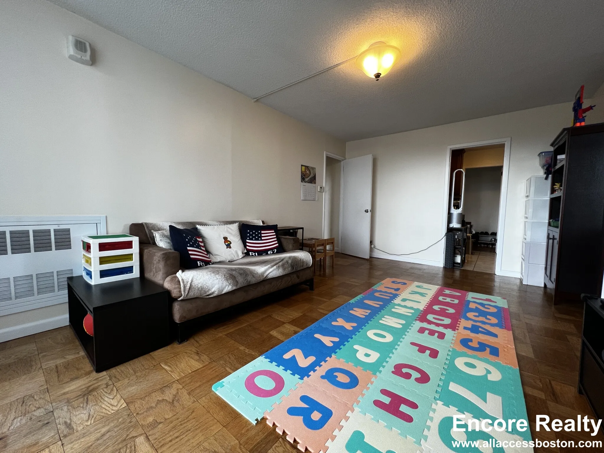 77 Pond Ave, Brookline Village