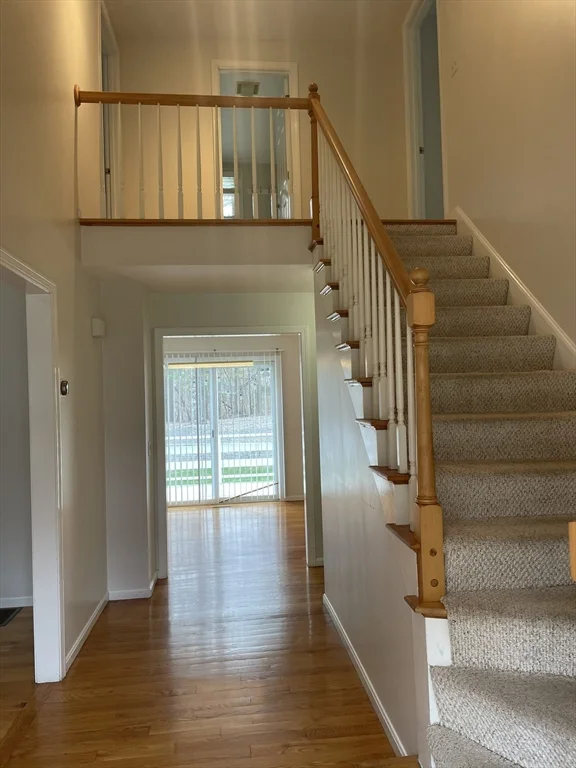 24 Arbor Dr, Shrewsbury