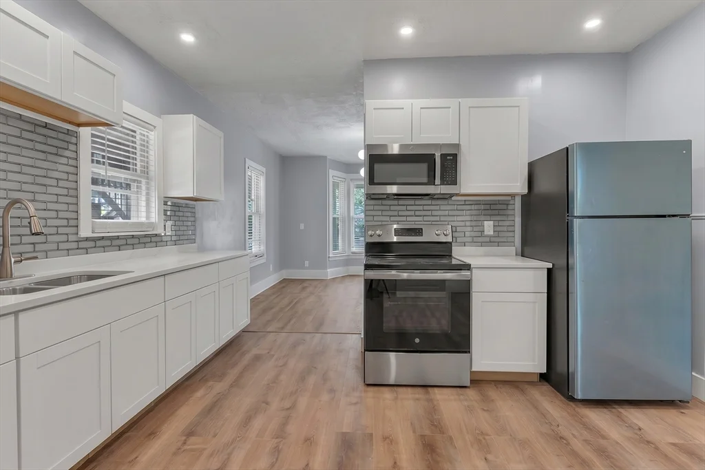 39 Hope St, Attleboro