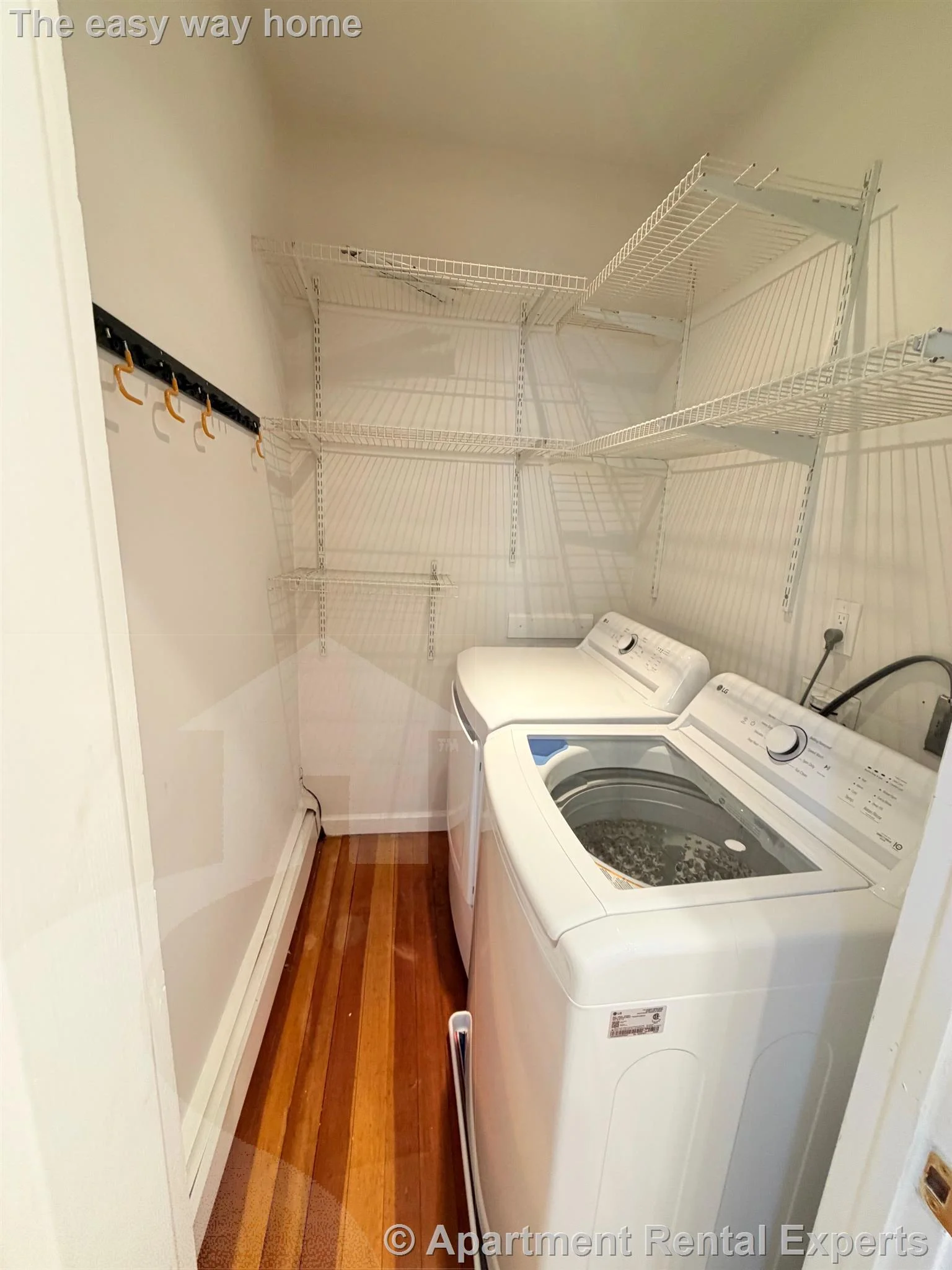 172 Putnam Ave, Riverside