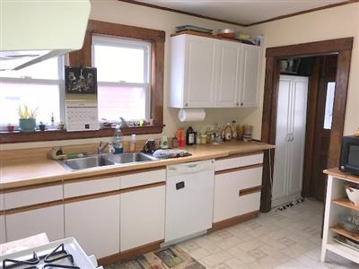 27 Garrison Ave, West Somerville