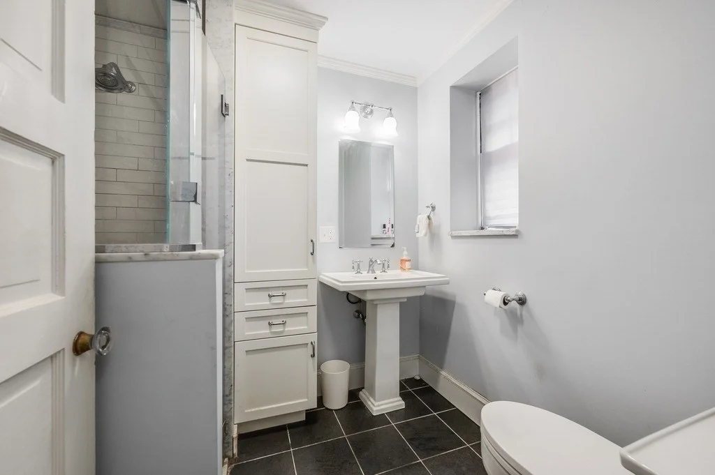 993 Memorial Dr, Harvard Square