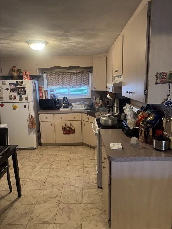 21 Cook, Chelsea