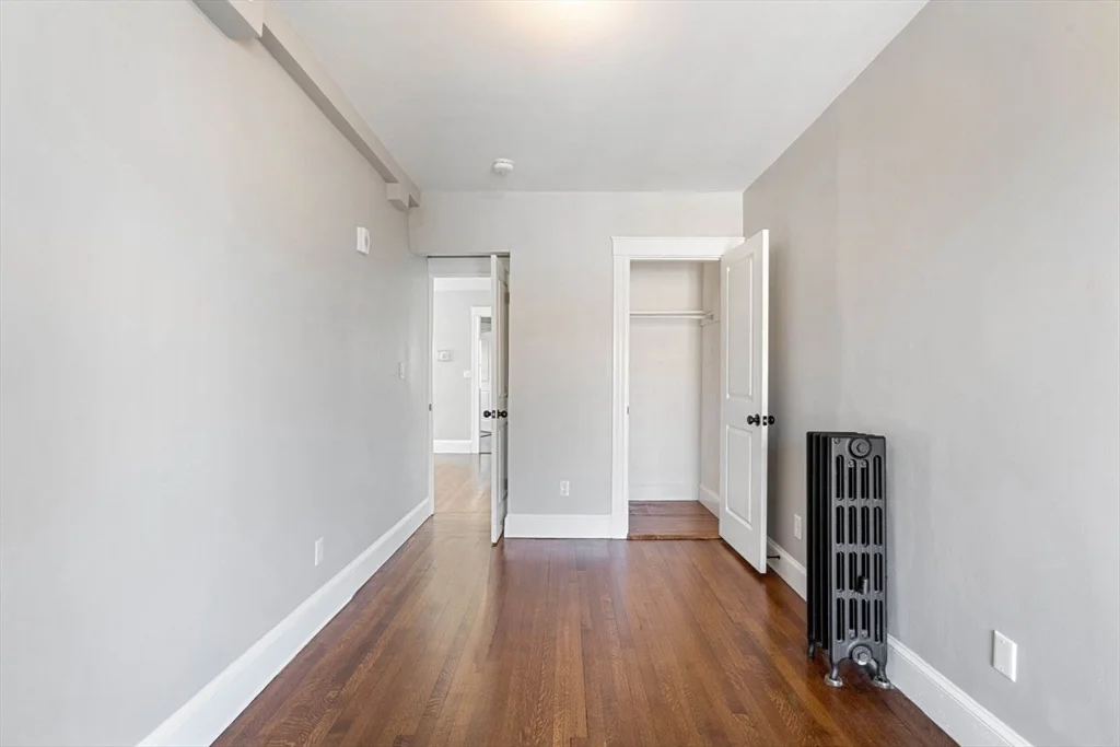 10 Centre Ave, Dorchester