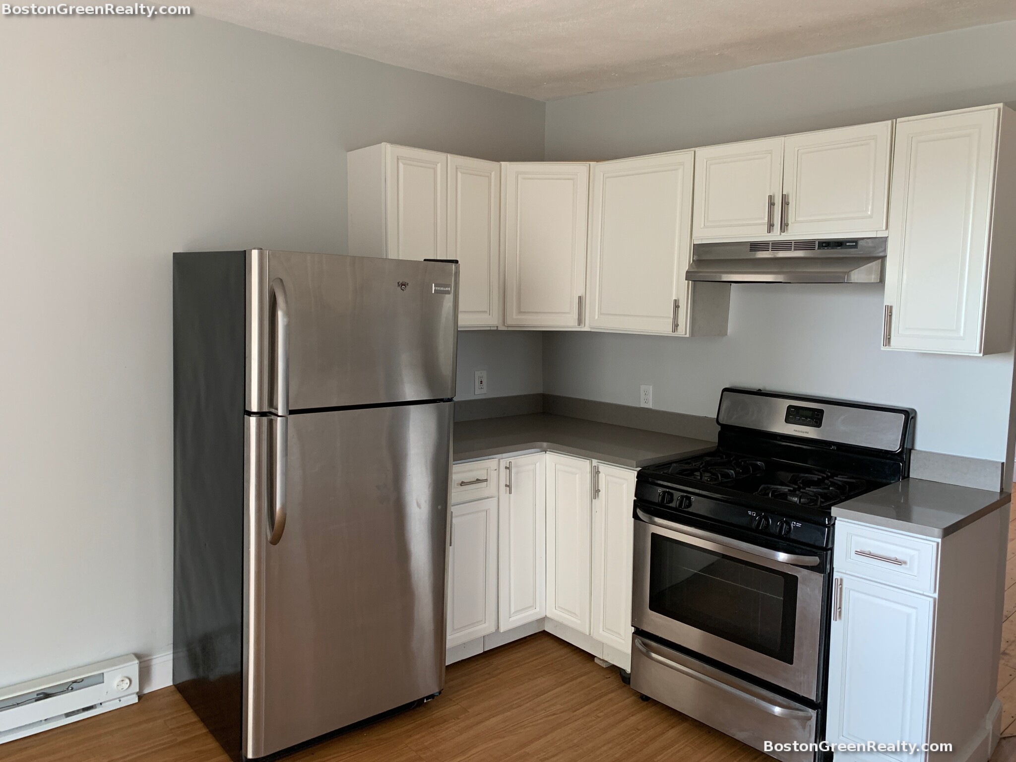3.5 bed, 1 bath apartment for rent at 79 Eutaw St Unit 3, East Boston — photo 11 of 11