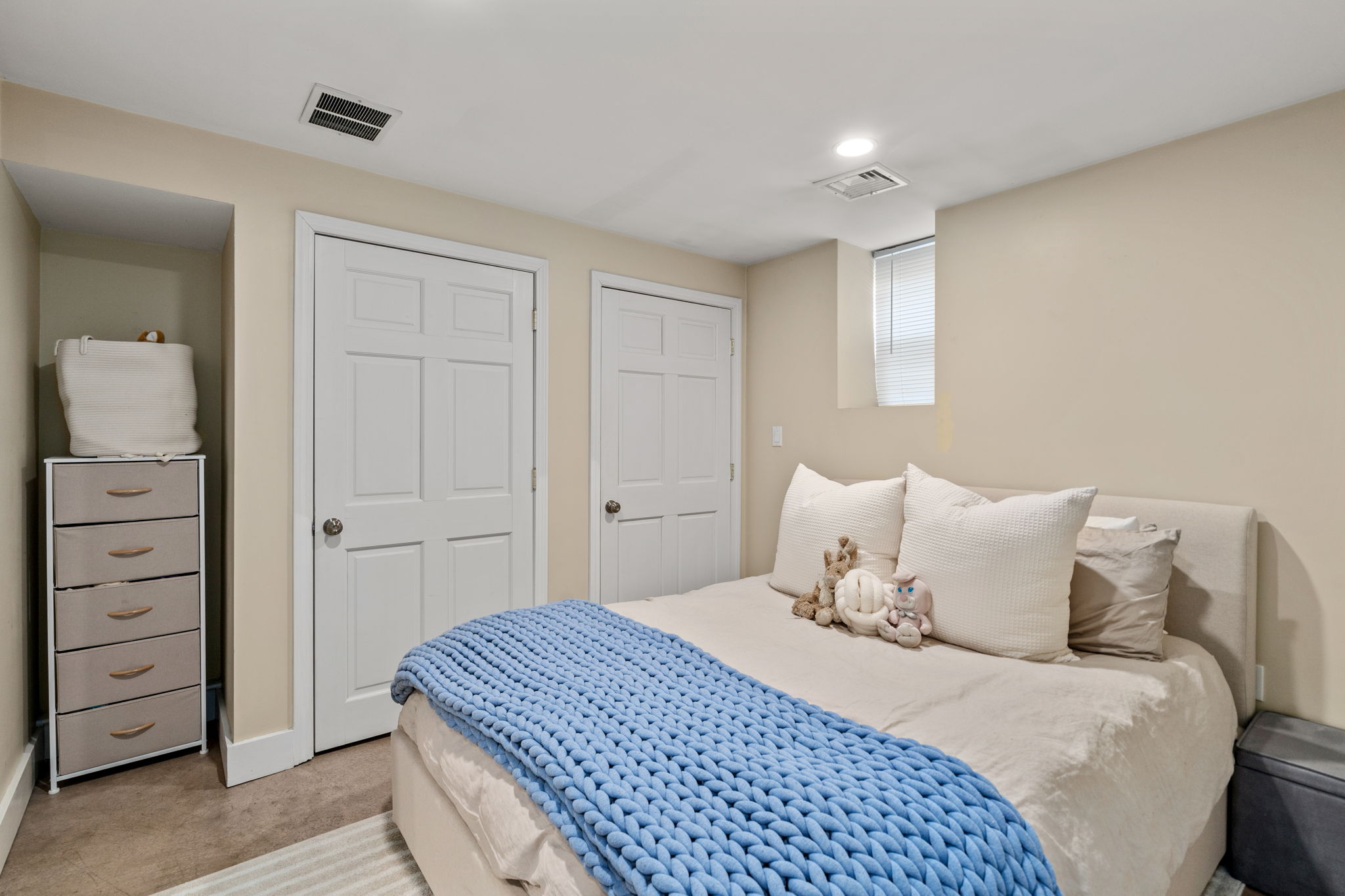2 bed, 1 bath apartment for rent at 79 Foster St Unit B, Brighton — photo 2 of 15