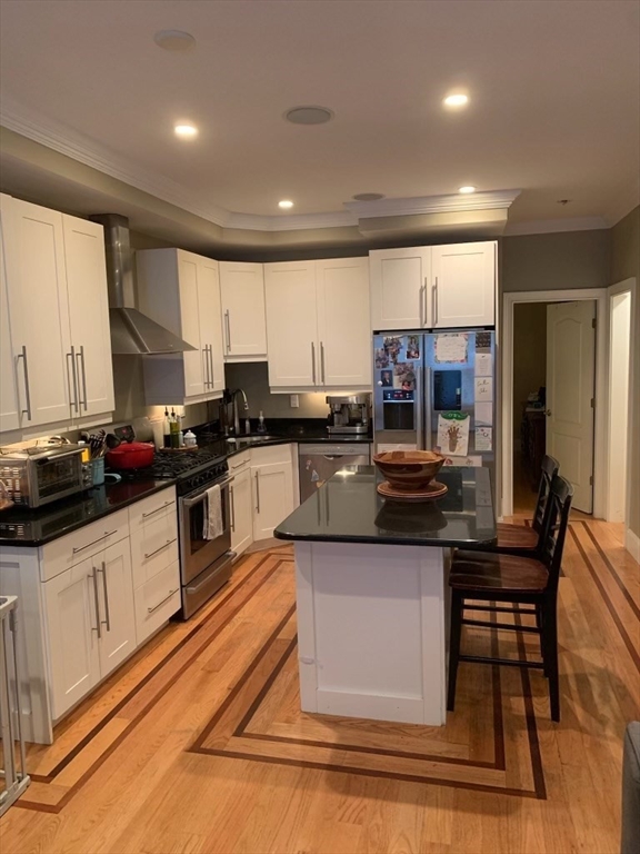 612 E 8th, South Boston