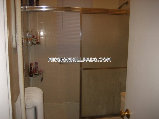 3 bed, 1 bath apartment for rent at 34 Darling St Unit U1, Mission Hill — photo 11 of 44
