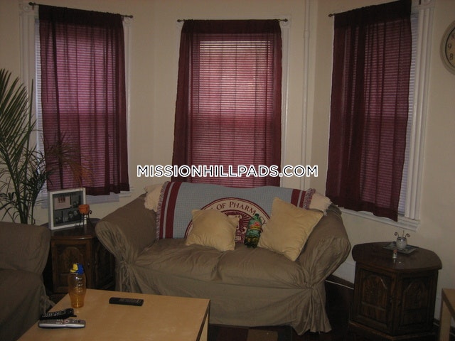 3 bed, 1 bath apartment for rent at 34 Darling St Unit U1, Mission Hill — photo 7 of 44