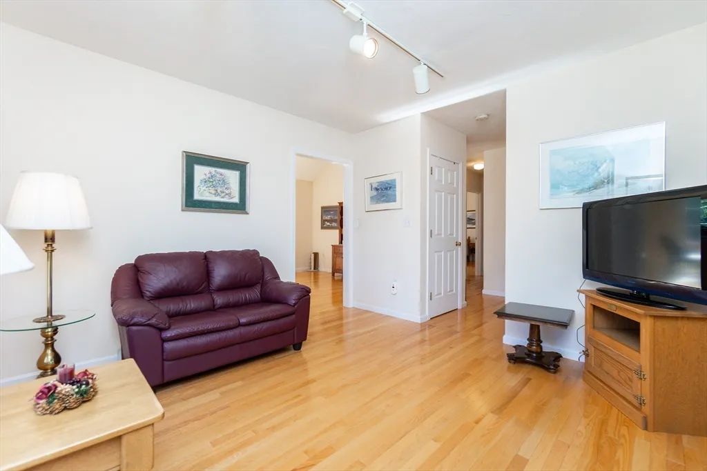 37 Augusta Way, Chelmsford