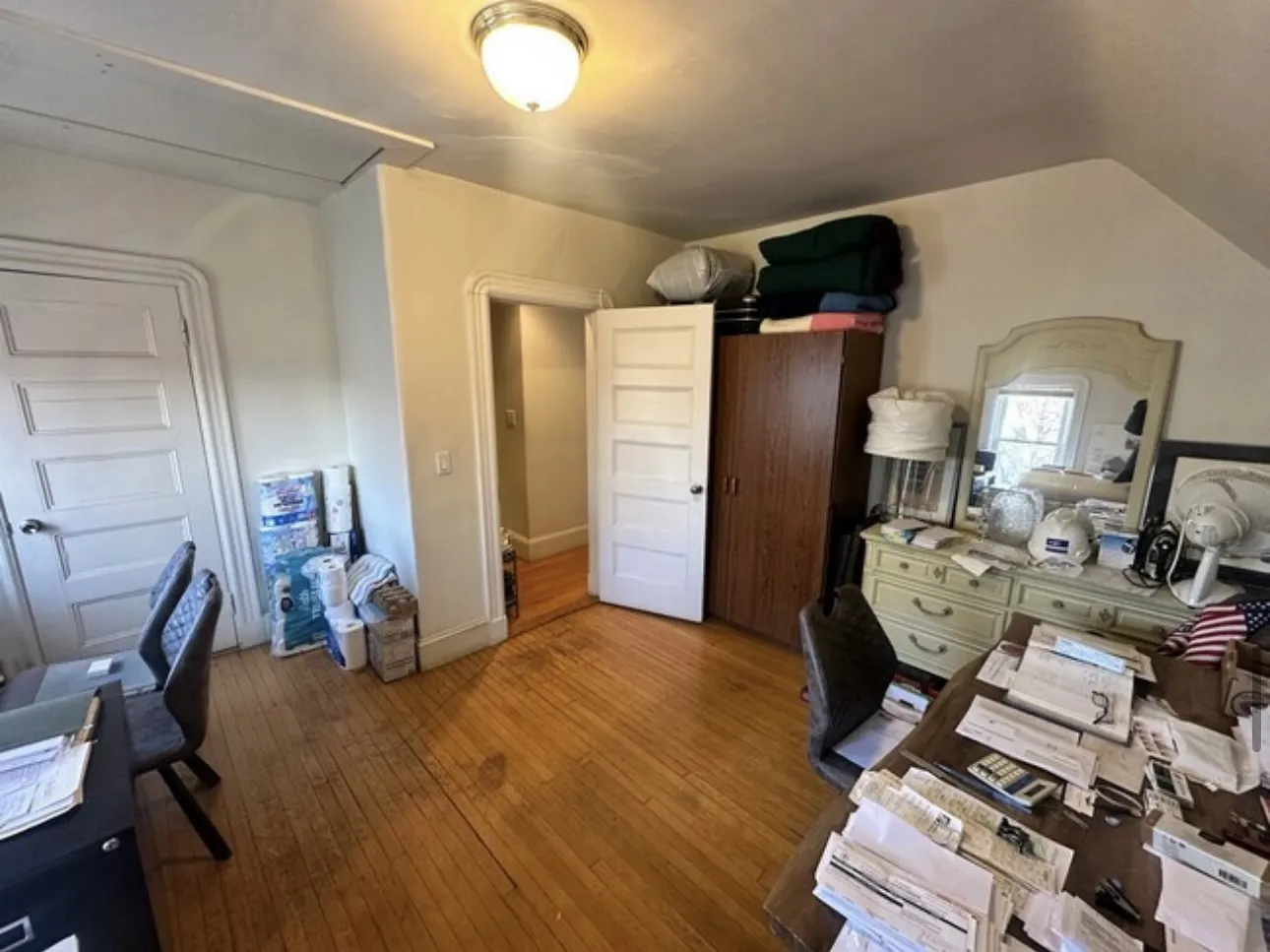 147 Willow Ave, Powder House Square