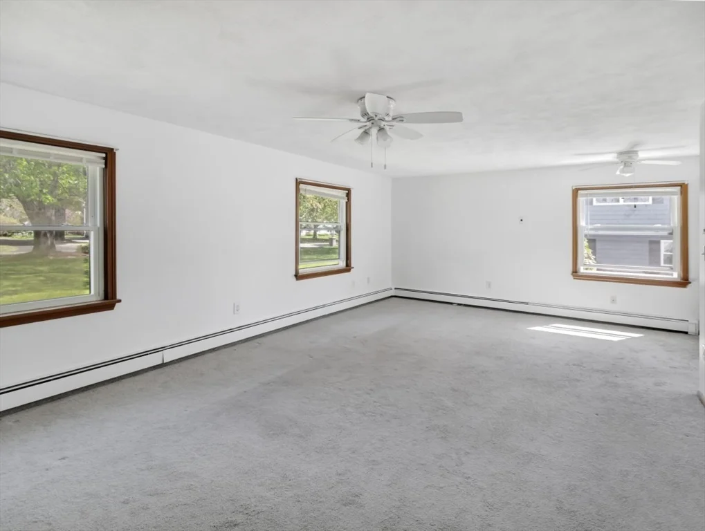 16 Indian Rock Dr, Saugus